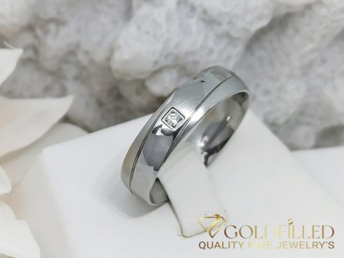Anello in acciaio inossidabile con pietra
