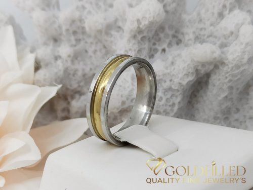 Anello in acciaio inossidabile